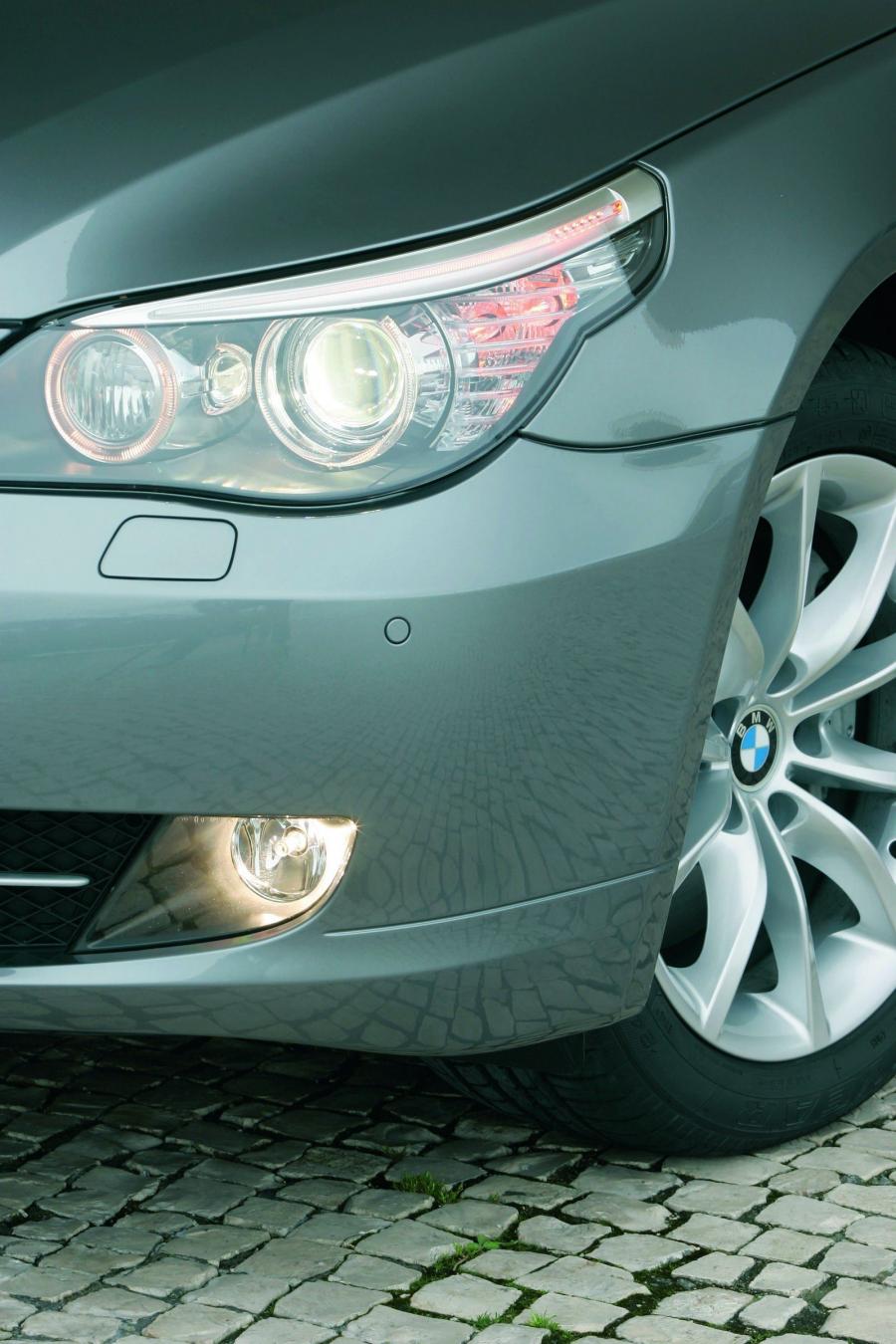  BMW 5-Series 2007 года  (фото 27 из 93)